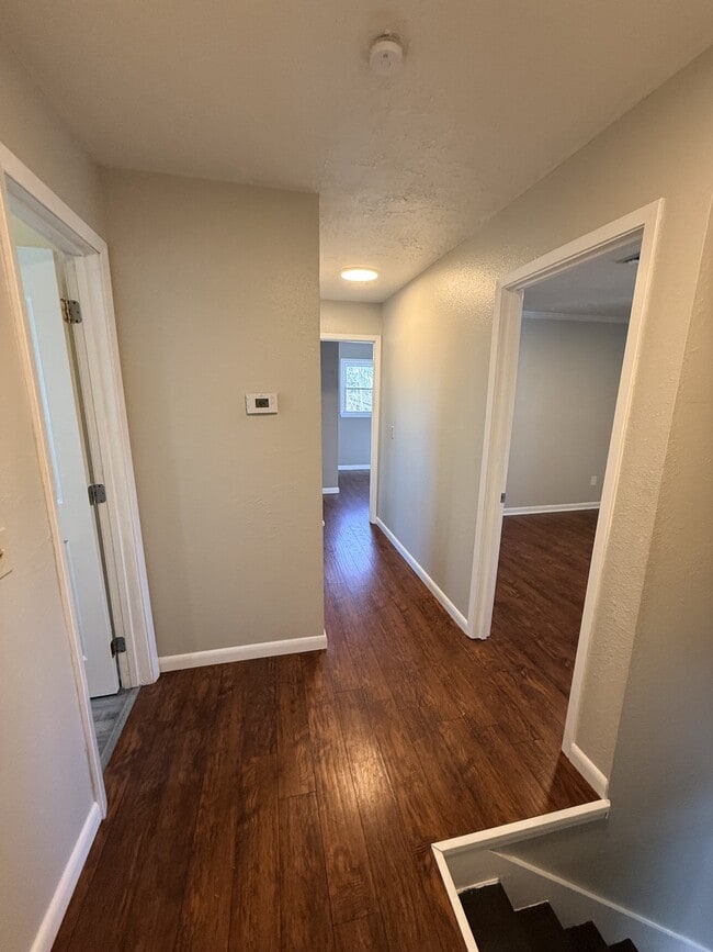 Building Photo - 151 Cherokee Dr