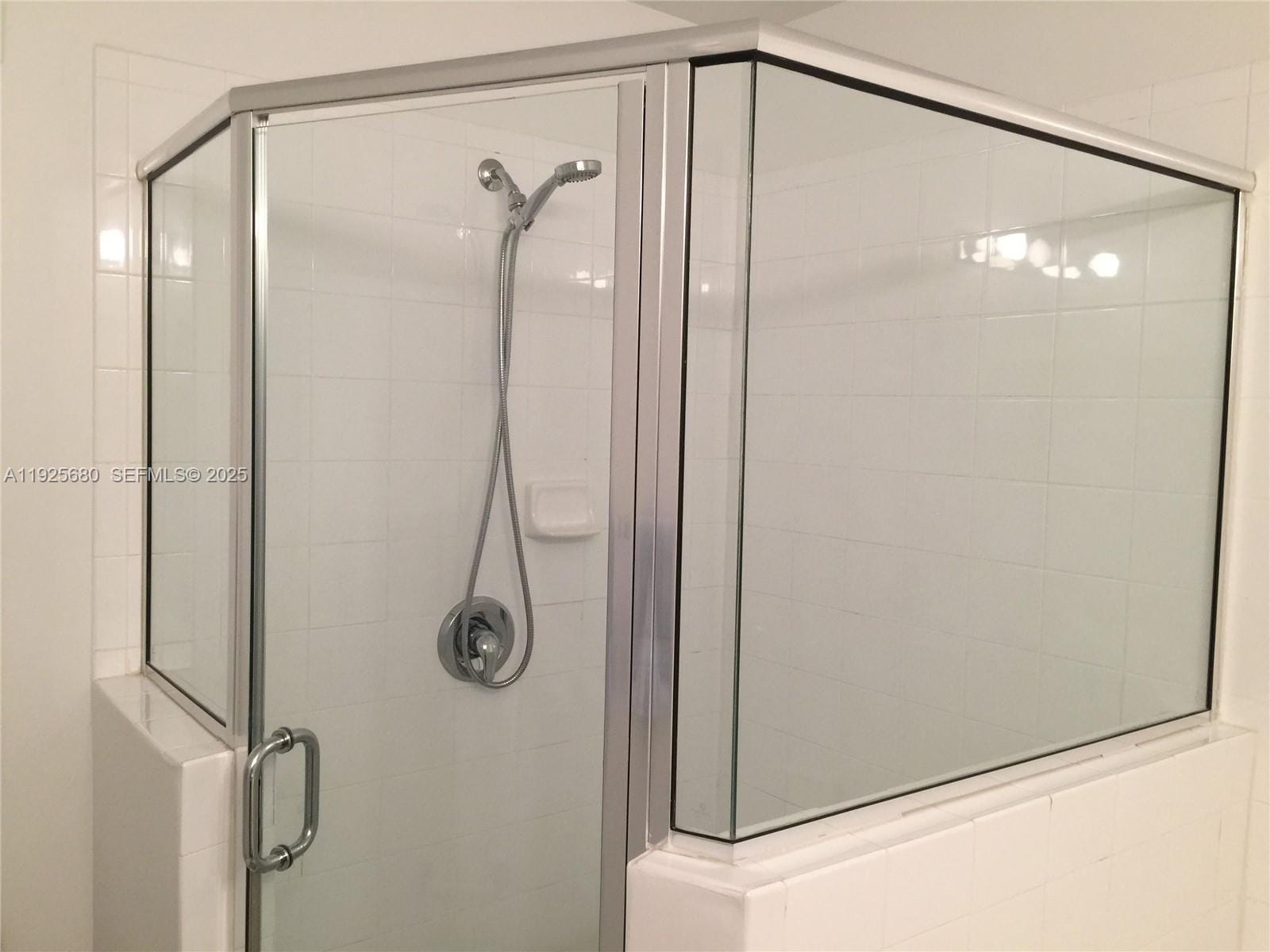 Building Photo - 8940 NE 8th Ave