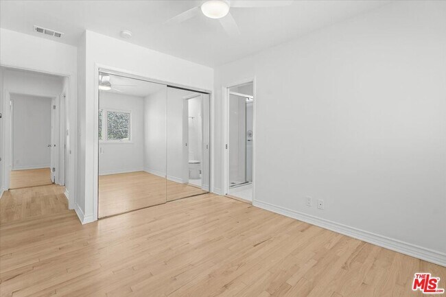 Building Photo - 13207 Lake St