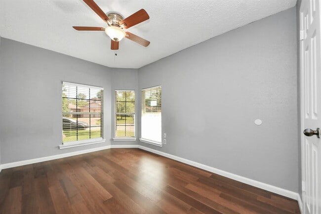 Building Photo - 9211 Autumn Harvest Dr