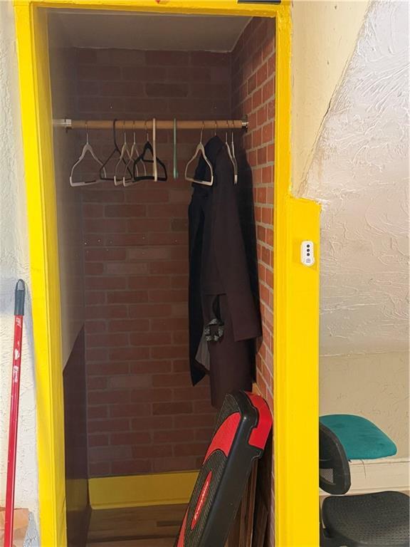 Building Photo - 69 Hope St