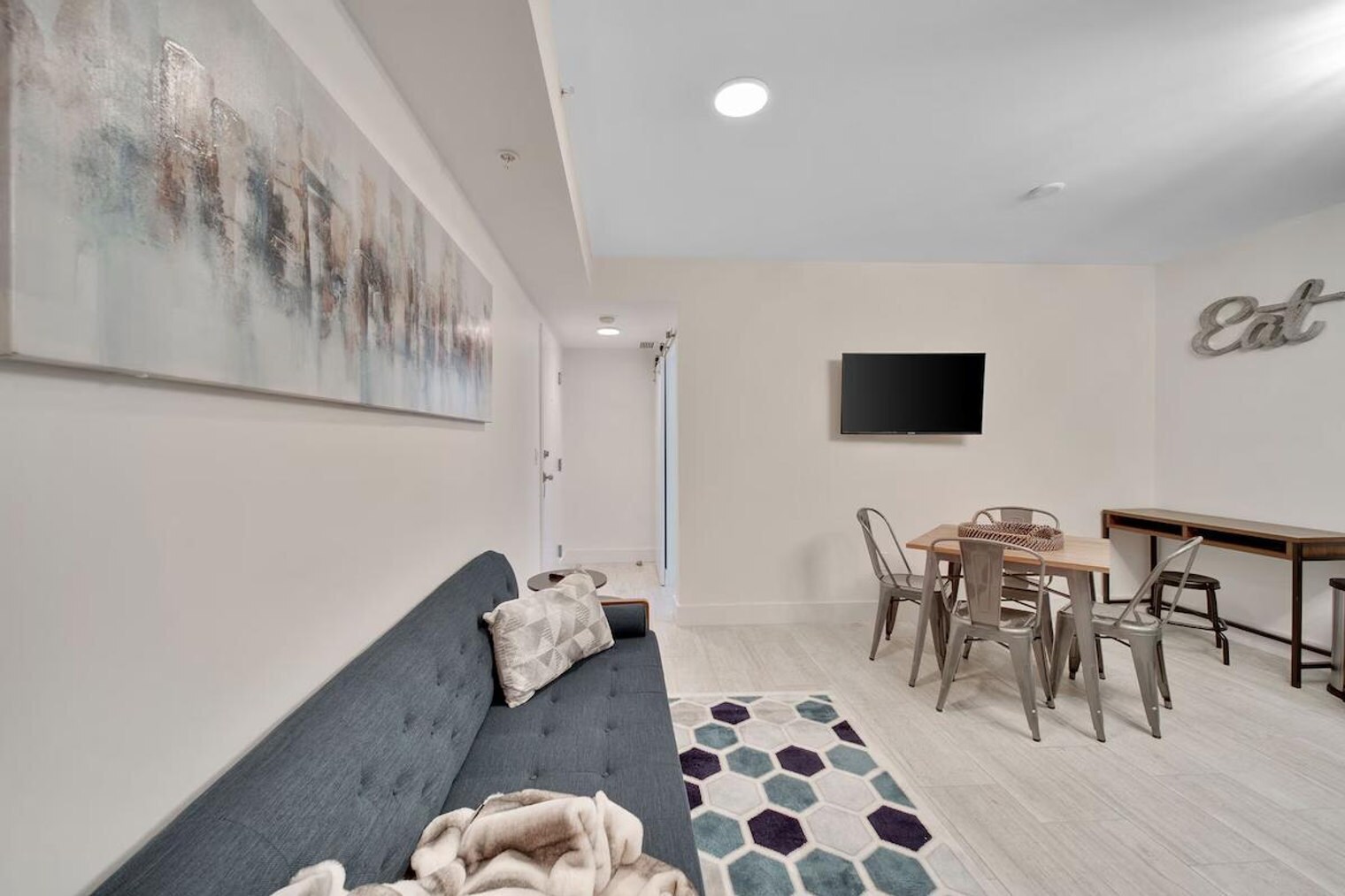 Building Photo - 1434 SW 22nd Ave