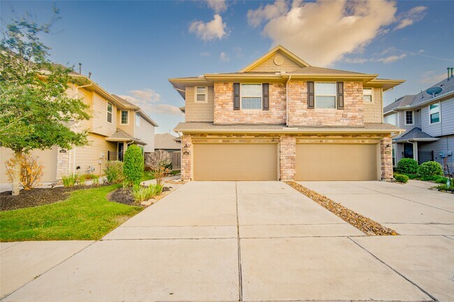 Building Photo - 1826 Ryon Falls Dr