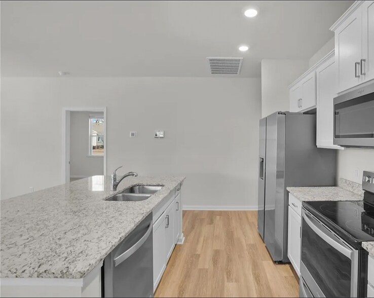 Building Photo - 139 Holloway Hl