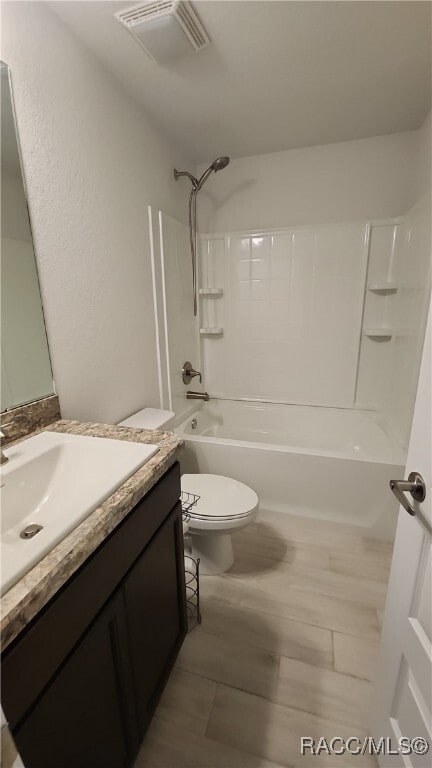 Building Photo - 23 Lone Pine St