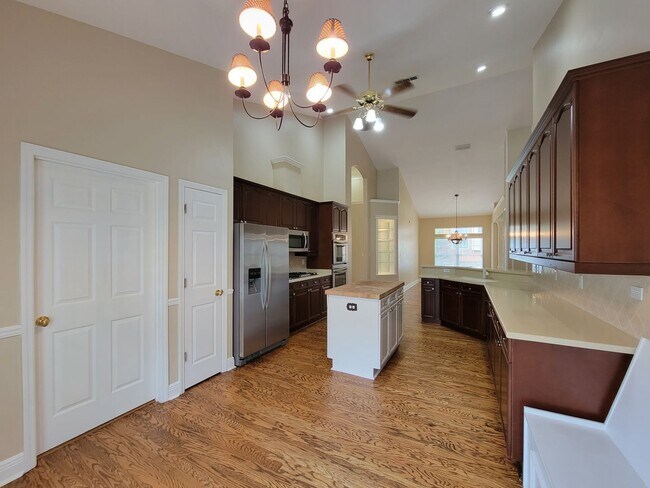 Building Photo - 3 bedroom home for rent in golden eagle's gated community, available July 6 2026, 2 car garage, f...