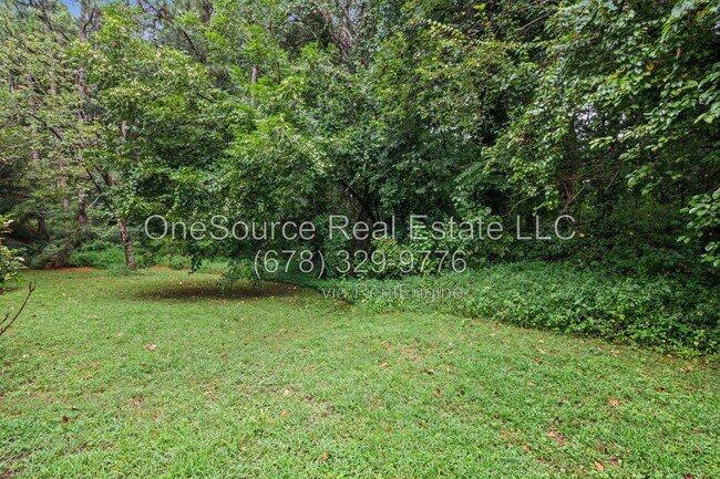 Building Photo - 1806 Augusta Dr