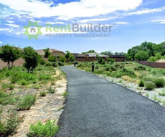 Building Photo - 1027 Desert Willow Ct
