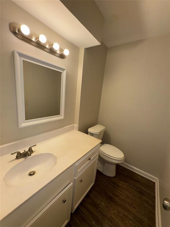 Building Photo - 16511 Courtland Cir