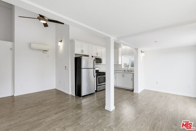 Building Photo - 4980 S Centinela Ave