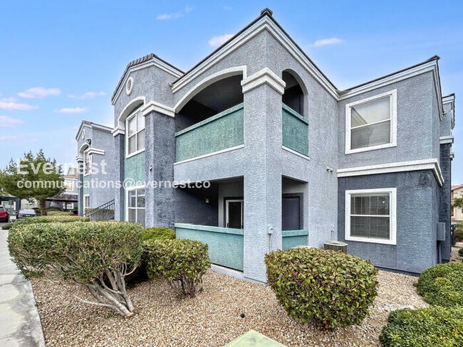 Building Photo - 6955 N Durango Dr