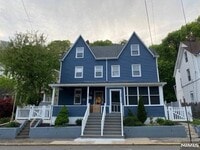 Building Photo - 454 Undercliff Ave
