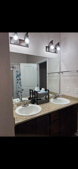 Building Photo - 22 Wythe St