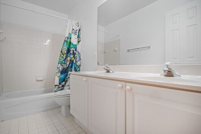 Building Photo - 655 Lancaster St