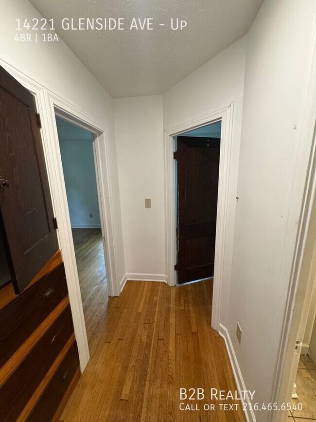 Building Photo - 14221 Glenside Rd