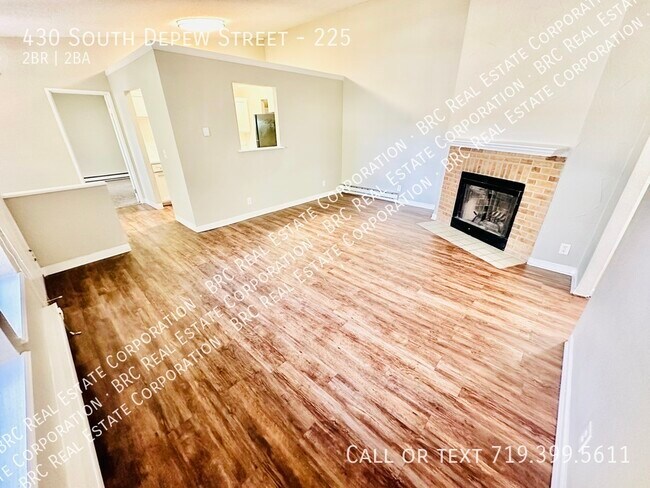 Primary Photo - 430 S Depew St