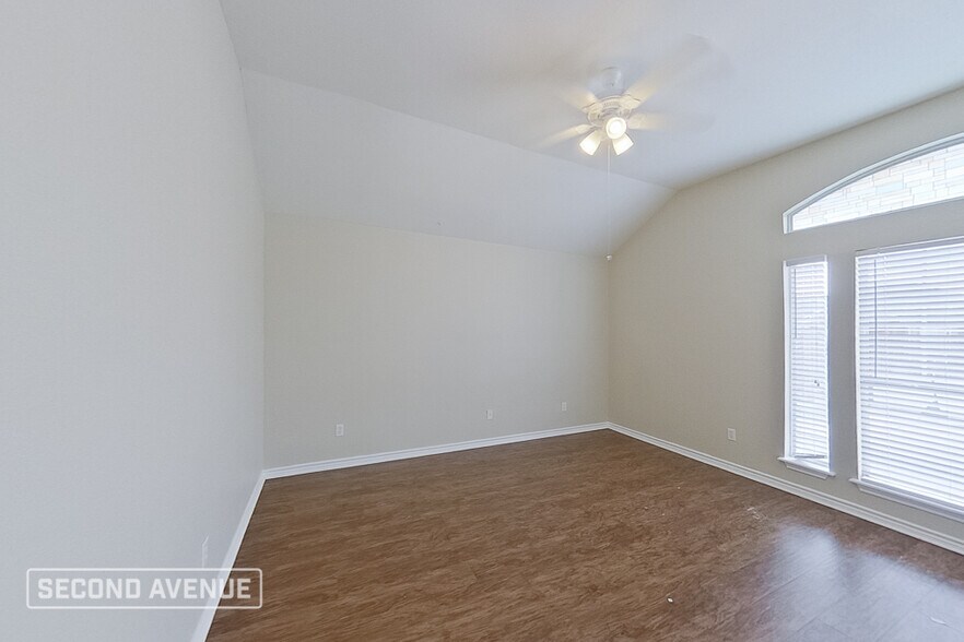 Building Photo - 5110 Spring Brook Dr