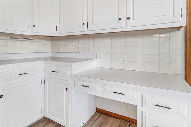 Building Photo - 318 Goodrich Dr