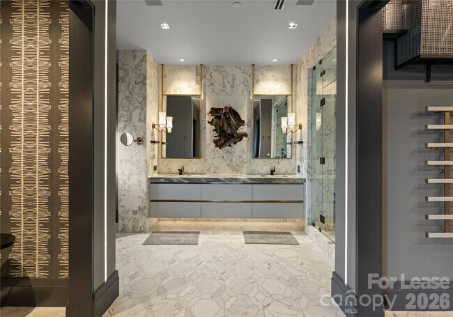 Building Photo - 229 N Church St