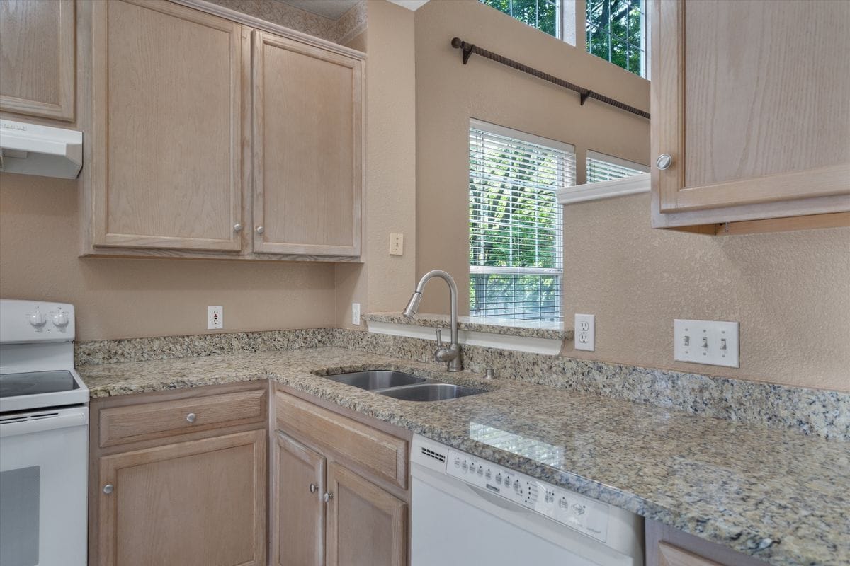 Building Photo - 16303 Ascent Cove