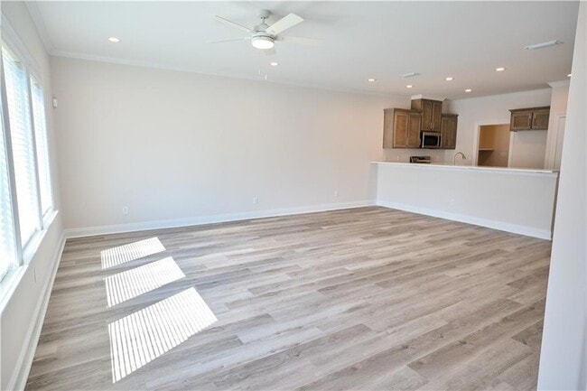 Building Photo - 8561 Clarke Rd