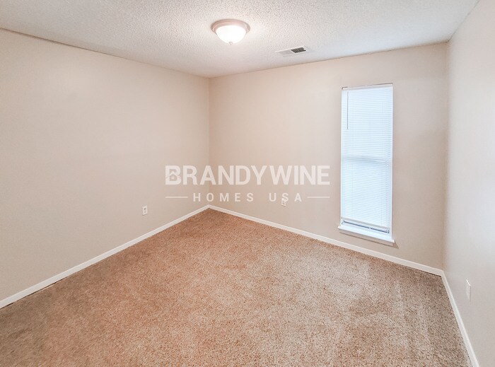 Building Photo - 6309 Golden Park Dr