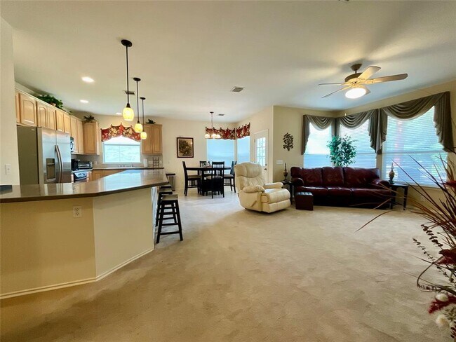 Building Photo - 7008 Albacete Ln