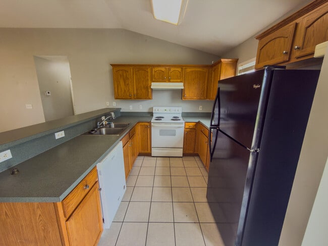 Building Photo - 2548 Houston Cir