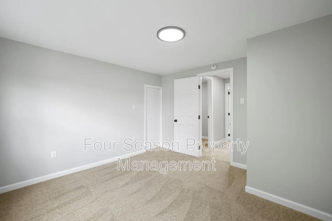 Building Photo - 837 Virginia Ave