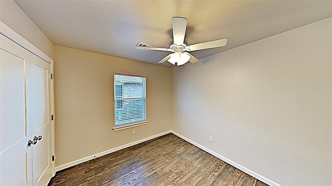Building Photo - 4923 Avion Ct