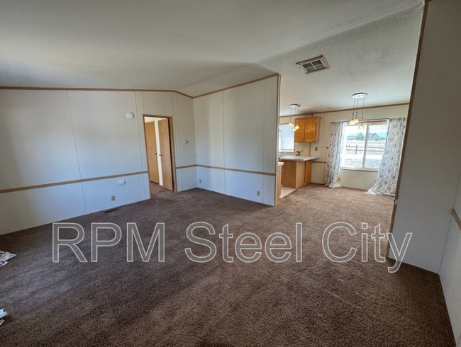 Building Photo - 957 S Saki Dr