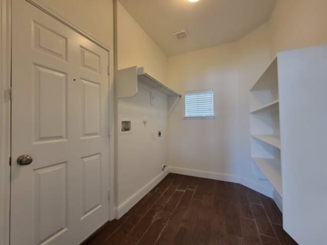 Building Photo - TRAVIS RANCH - 4 BEDROOM IN FORNEY