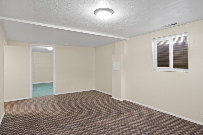 Building Photo - 3661 S 6830 W