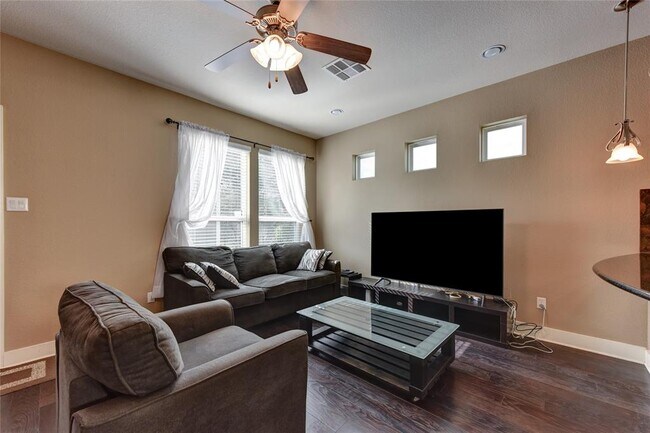 Building Photo - 12212 Tawny Farms Rd