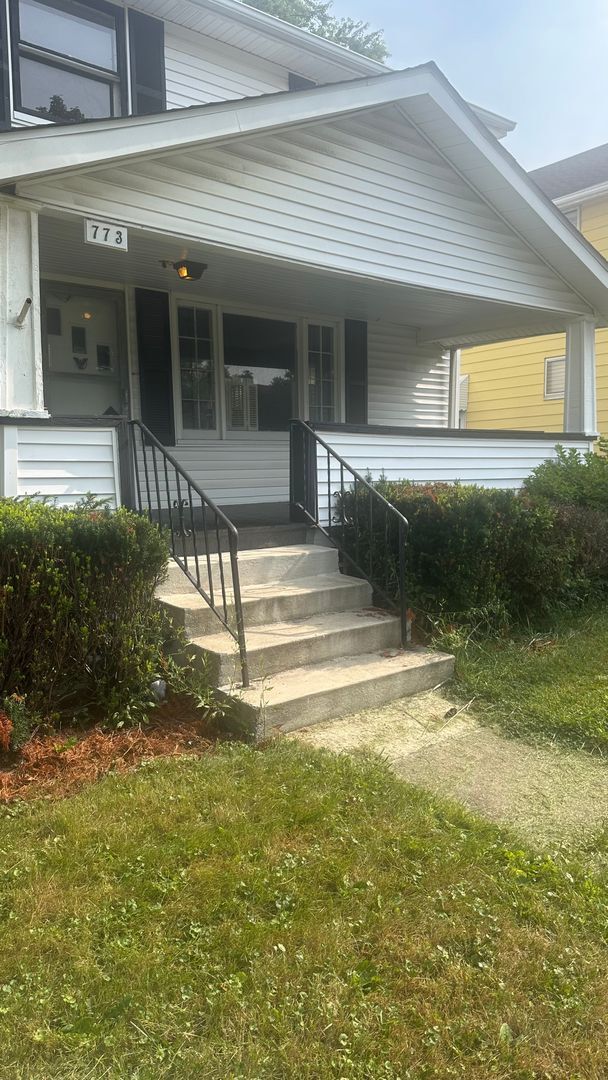 Primary Photo - Nice property ready to rent!