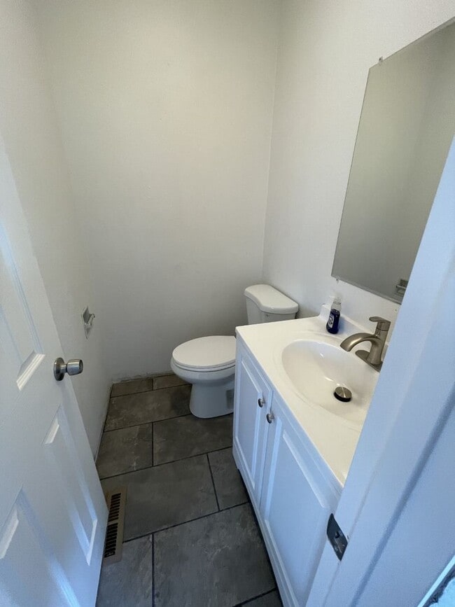 Building Photo - 847/849 3rd St.