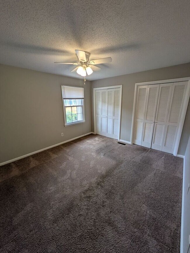 Building Photo - 2BD/1.5BA at Francescan Terrace in Hickory