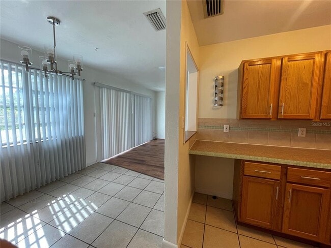 Building Photo - 2151 Broom Ct