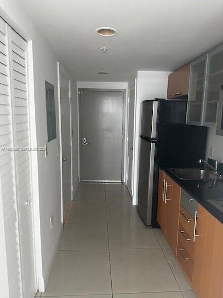 Building Photo - 1750 N Bayshore Dr