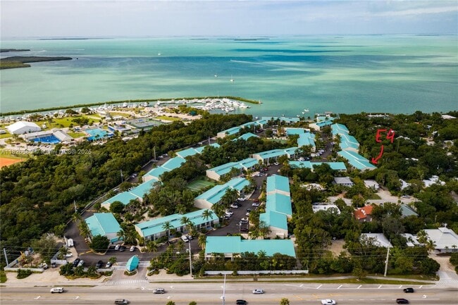Primary Photo - 87200 Overseas Hwy
