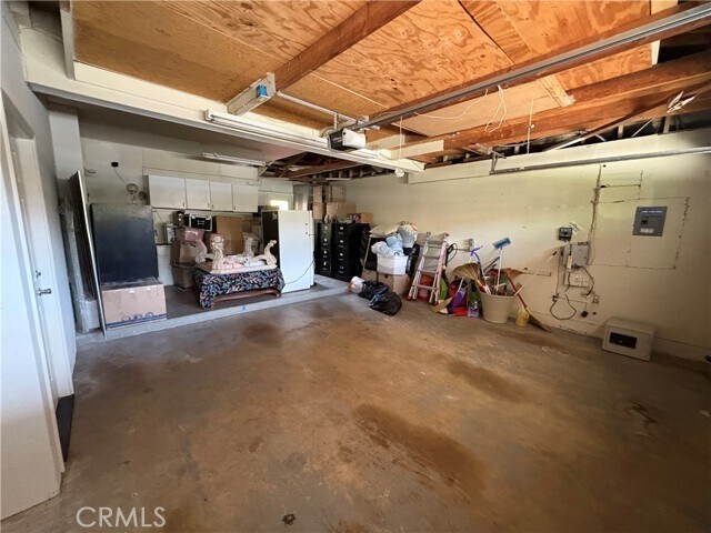 Building Photo - 1740 Orangewood Ave