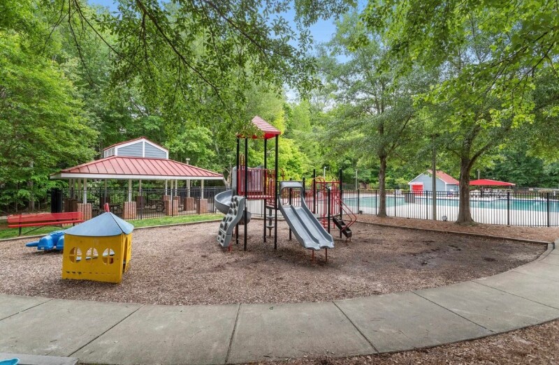 Building Photo - 216 Norham Dr