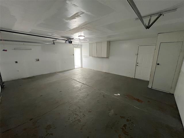 Building Photo - 12645 Hallum St