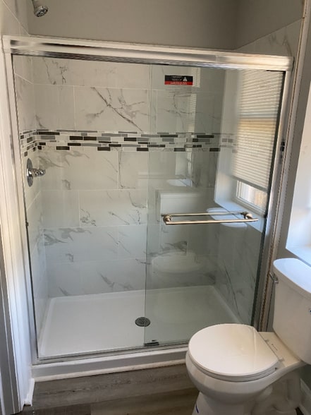 Building Photo - 4310 Ridgewood Ave