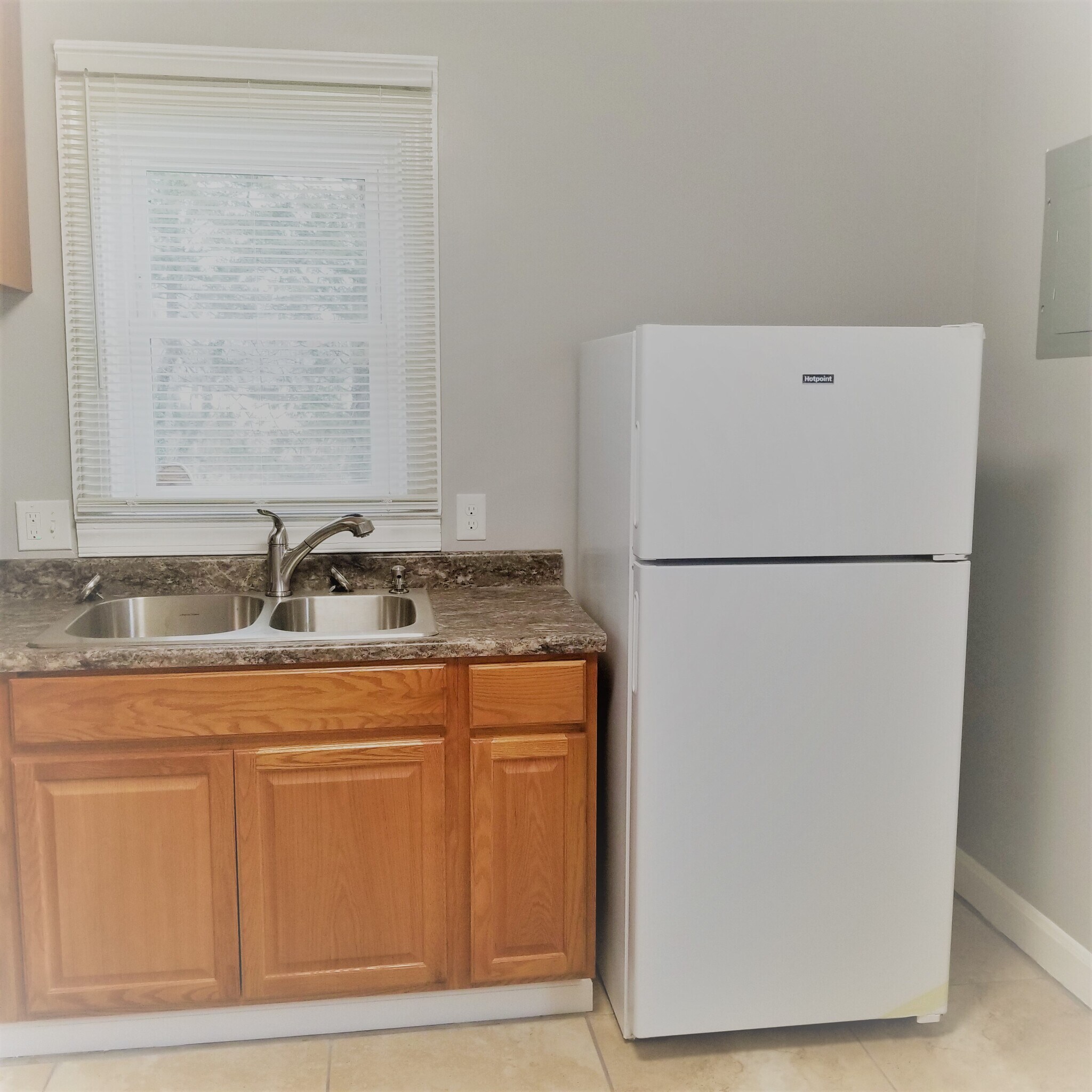 kitchen - 1609 Cannon Ave