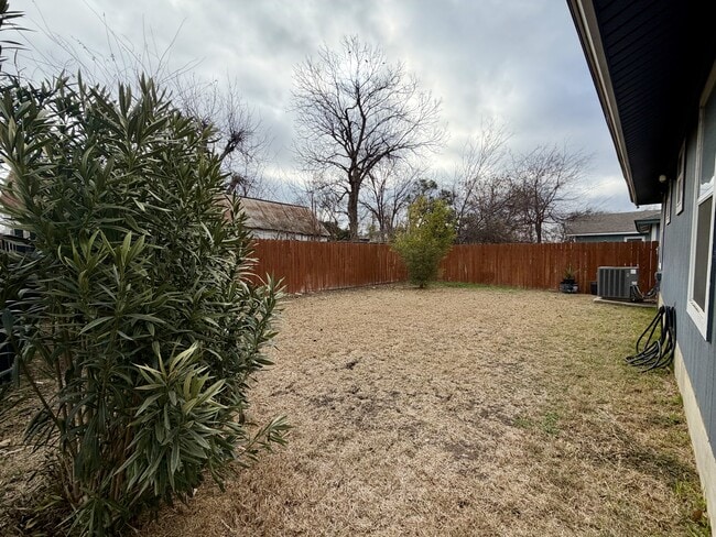 Building Photo - 514 Martin Luther King Dr