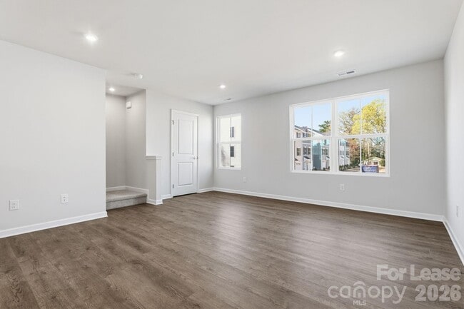 Building Photo - 7024 Capstan Ter