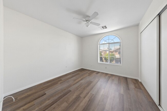 Building Photo - Charming 3-Bedroom Home in Gated North Las...