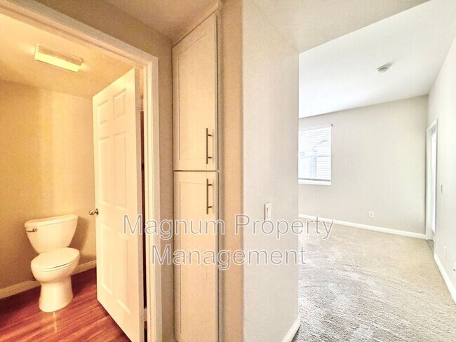 Building Photo - 31371 Taylor Ln