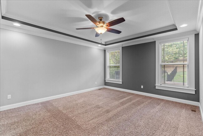 Building Photo - Move-In Ready Luxury in Island Point Estates